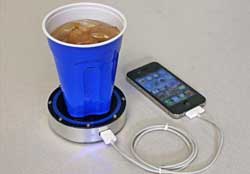 گوشی خود را با یک نوشیدنی خنک شارژ کنید! 